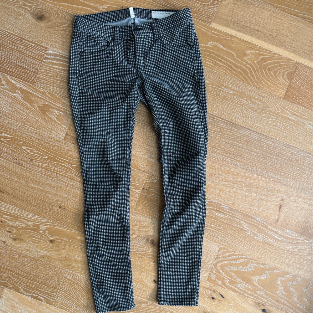 Rag and Bone mini hound skinny Jean, with velvet feel